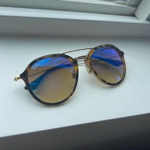 Ray Ban Aviator sunglasses